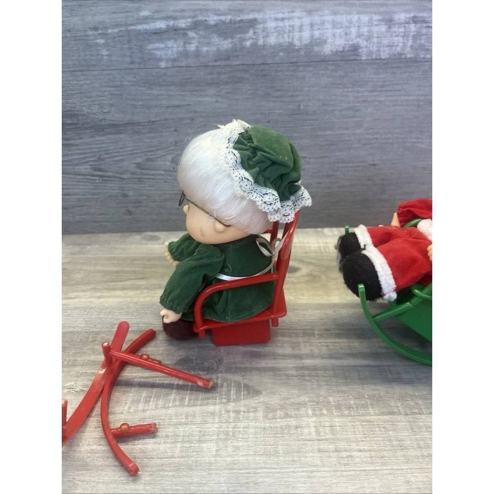 Rockababies Musical Rocking Mr Mrs Claus Plays Santa Coming To Town Santa VTG